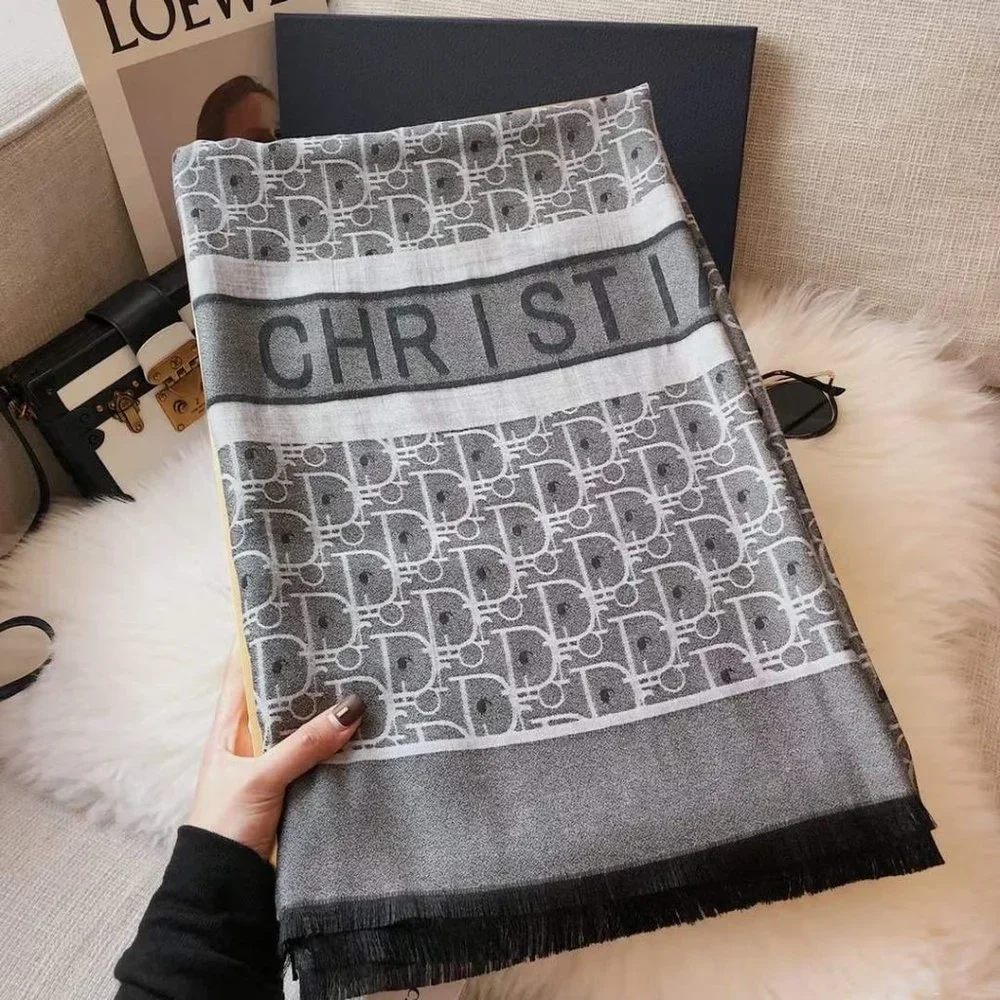 💎✨AUTHENTIC✨💎Dior scarf